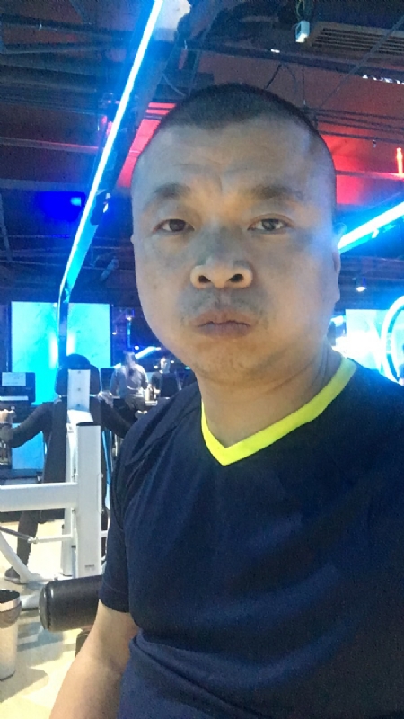 奋斗的第一张照片--三明交友网