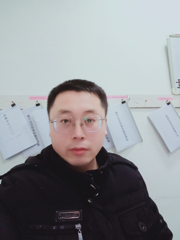 一头猪的第一张照片--三明交友网