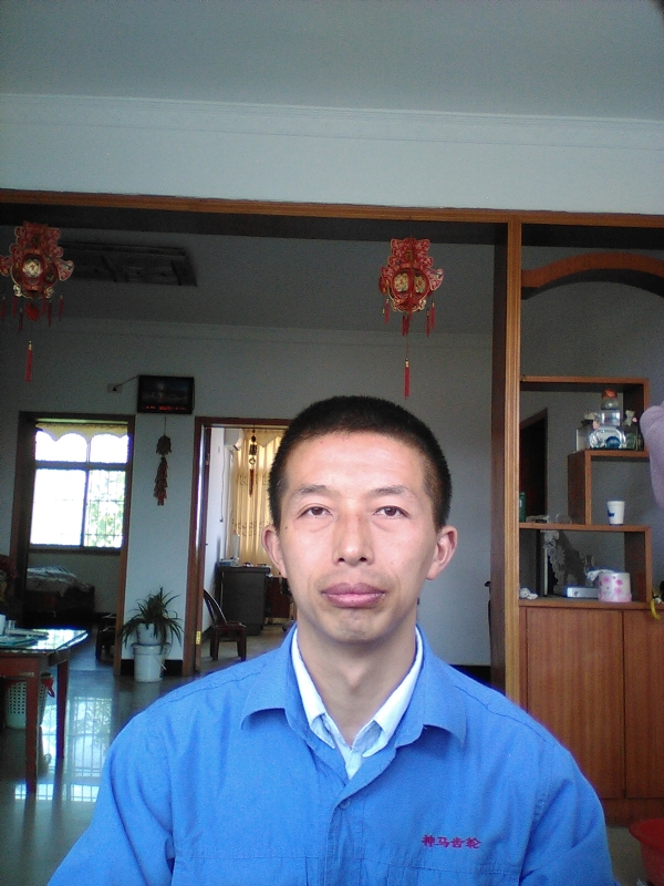 红玫瑰的第一张照片--三明交友网