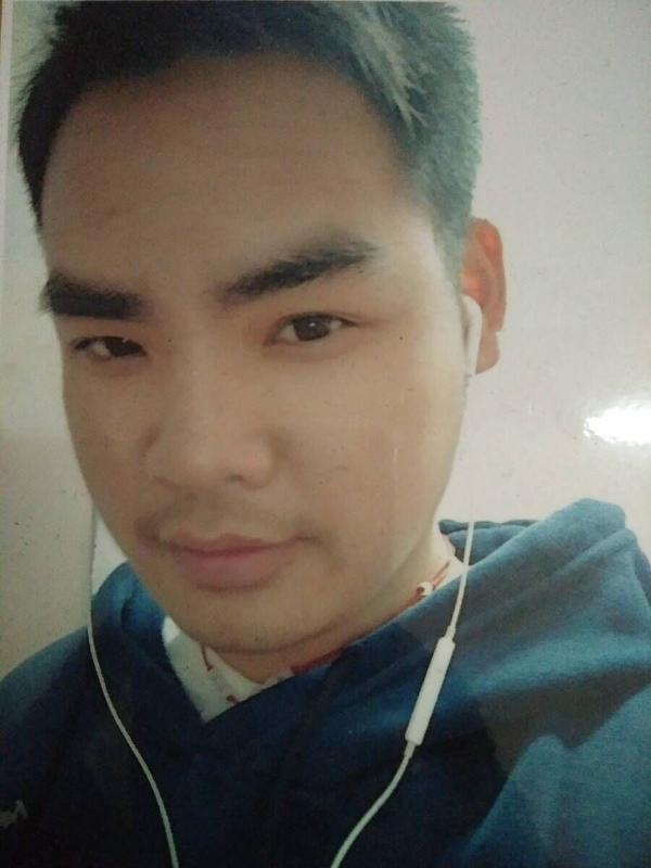 渴望爱的第一张照片--三明交友网