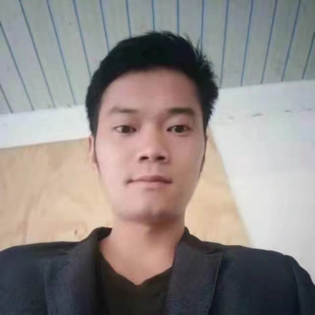 紫色的烟花的第一张照片--三明交友网