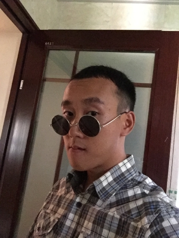 悲喜的第一张照片--三明交友网