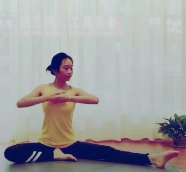 静静子的第一张照片--三明交友网