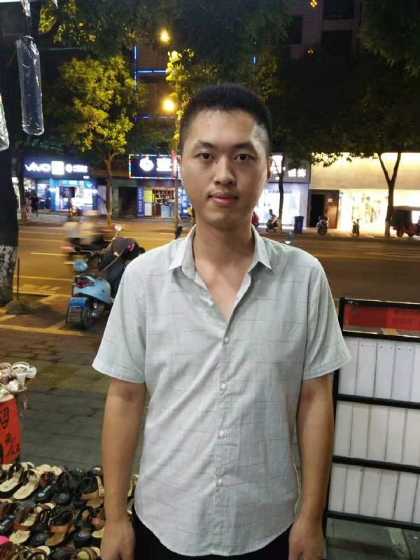 单身的雄鹰的第一张照片--三明交友网