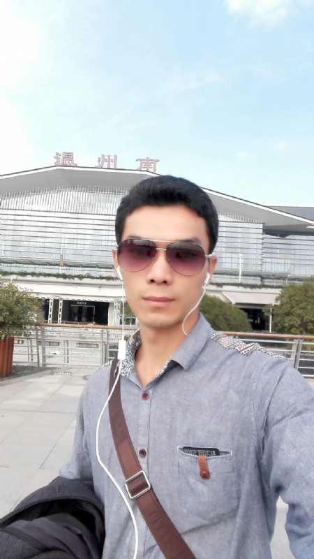 错把真心喂了狗的第三张照片--三明交友网