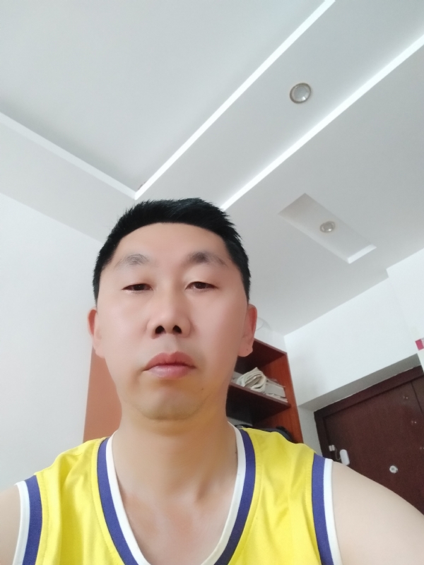 写尽半生纸上酸的第一张照片--三明交友网