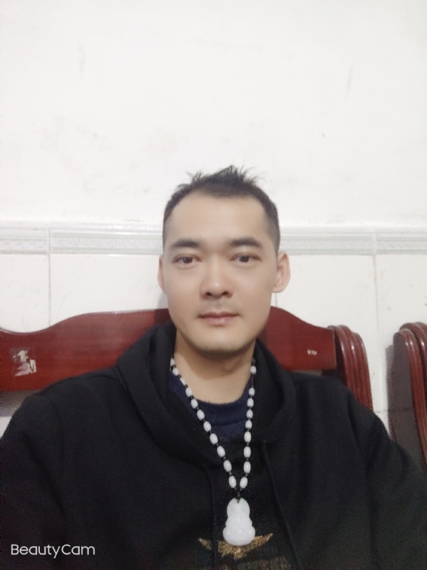 快乐的等待的第一张照片--三明交友网