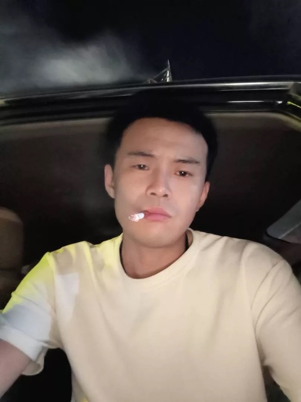 爱睡觉的土拨鼠的第一张照片--三明交友网