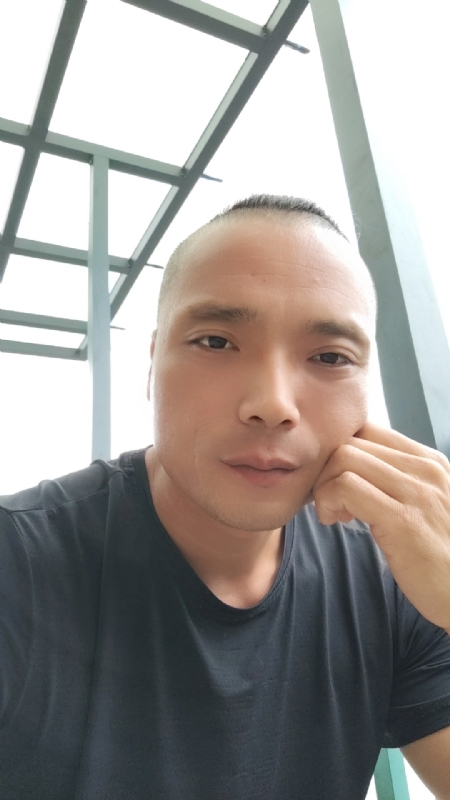 伯爵的第三张照片--三明交友网