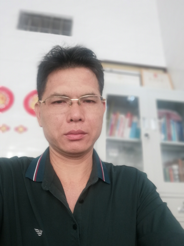 后视镜的第一张照片--三明交友网