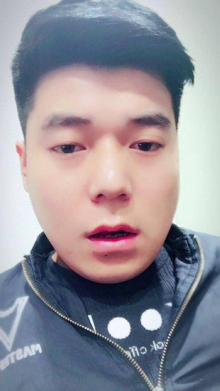 风向决定发型的第一张照片--三明交友网